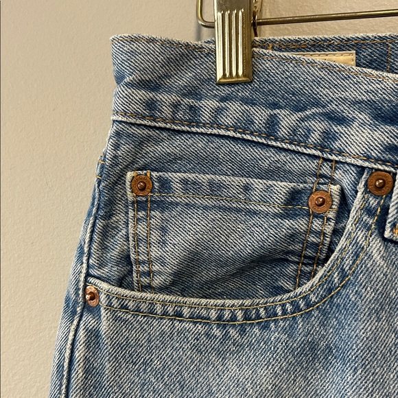 Levi’s 501 Jeans - Picture 3 of 11